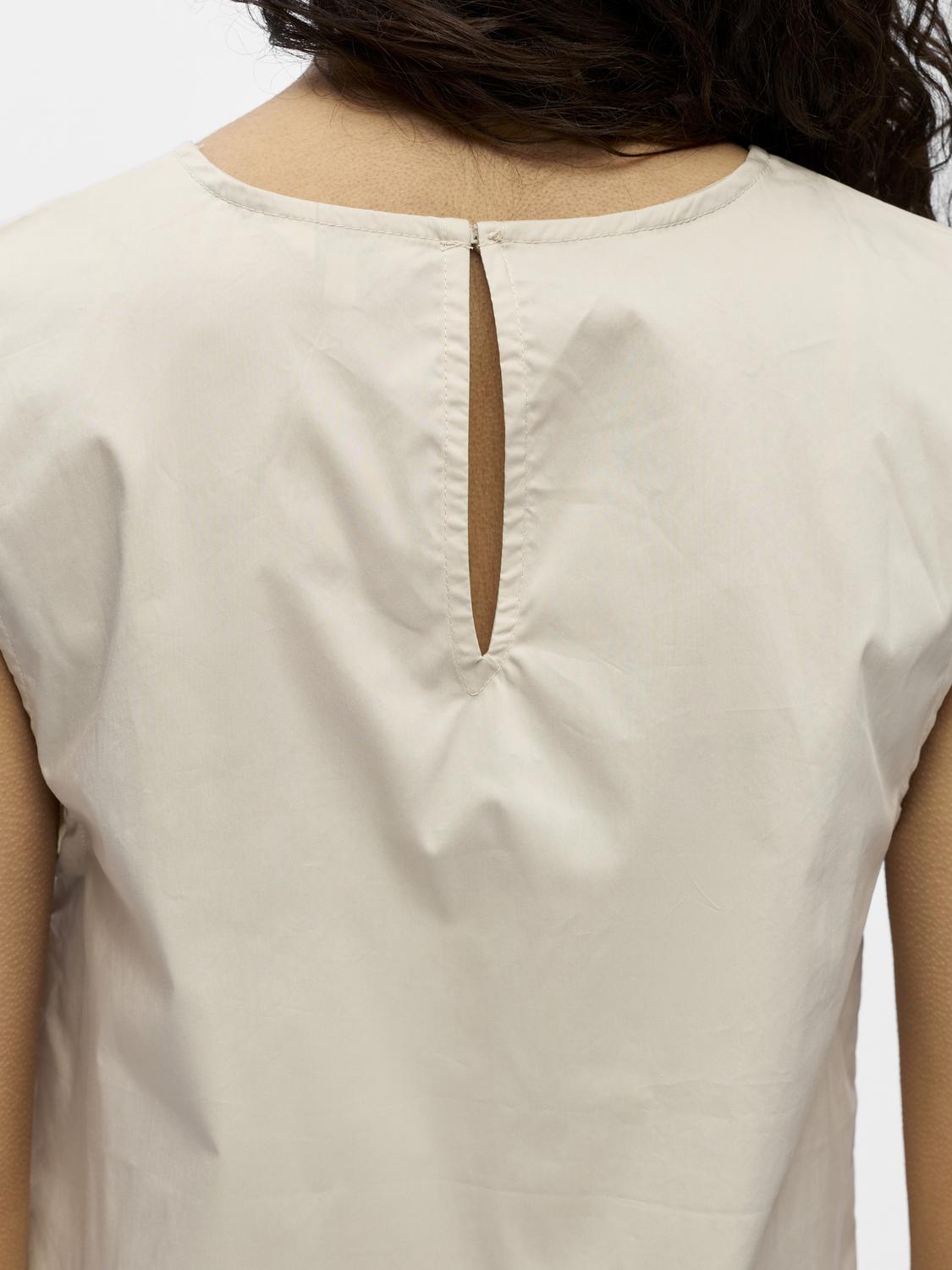 model_shot-detail